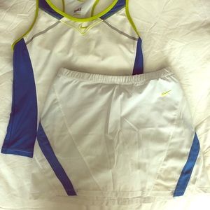 Nike Tennis white top s and bottom xs